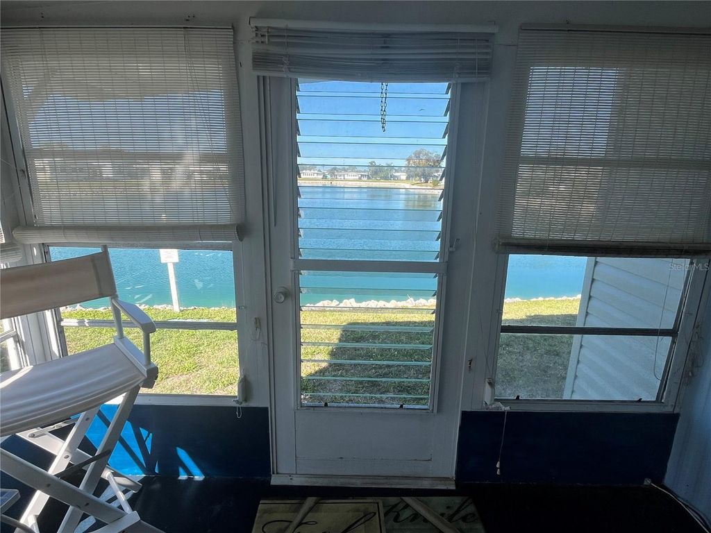 Image 26 of property listing at 822 BAVENO DRIVE, Venice, FL 34285