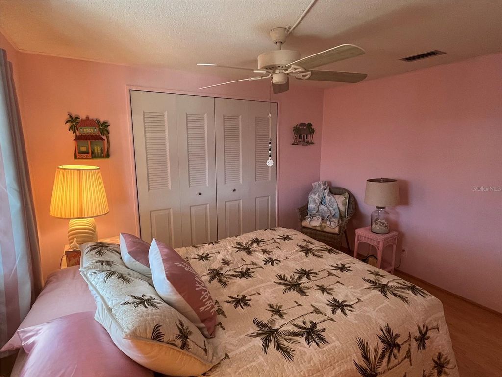 Image 28 of property listing at 822 BAVENO DRIVE, Venice, FL 34285