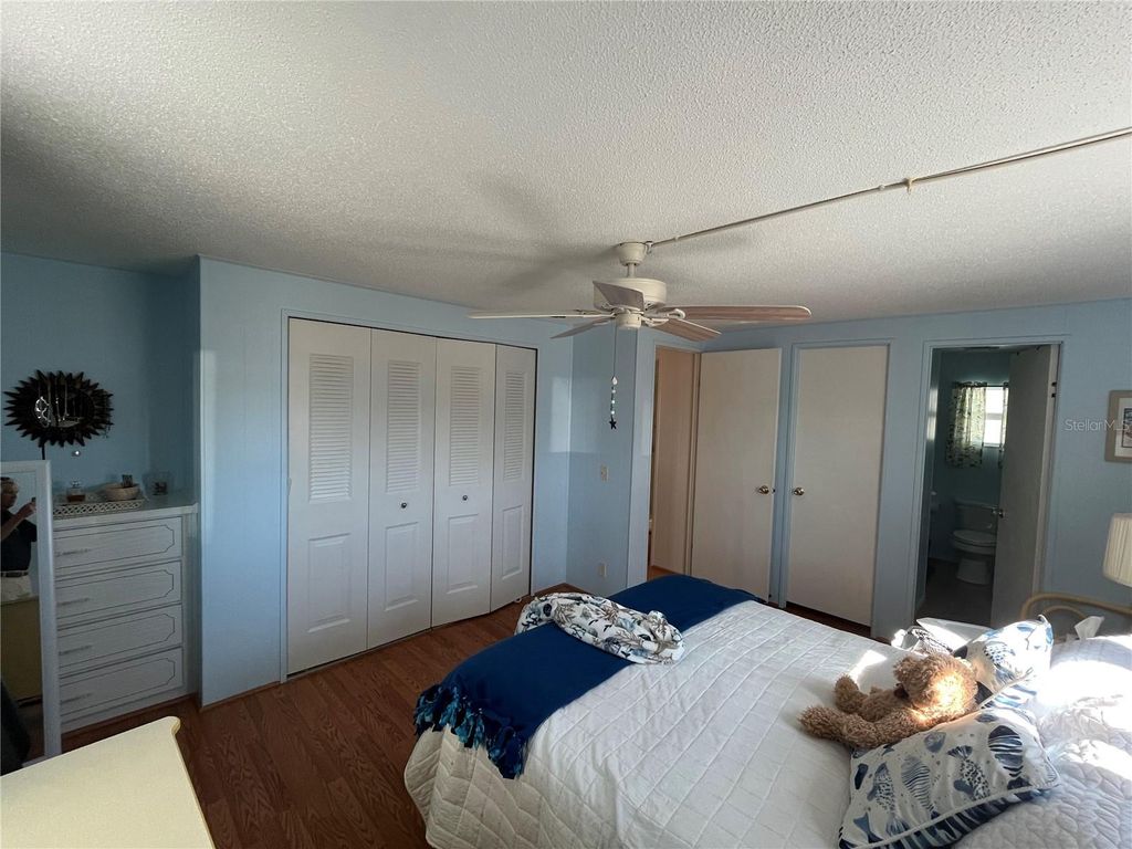 Image 36 of property listing at 822 BAVENO DRIVE, Venice, FL 34285