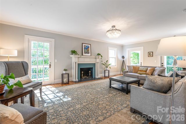 55 Edgemont Road, Asheville, NC 28801
