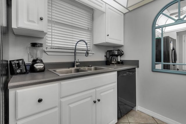 8443 Gulf Boulevard F26, Navarre, FL 32566