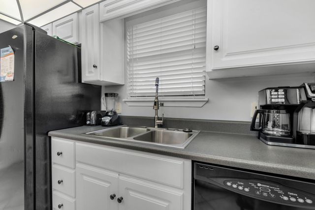 8443 Gulf Boulevard F26, Navarre, FL 32566