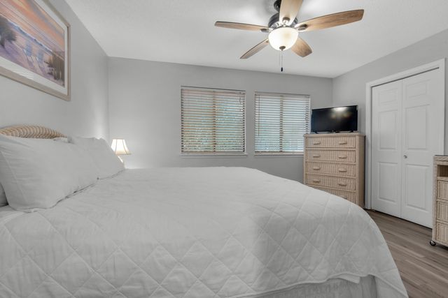 8443 Gulf Boulevard F26, Navarre, FL 32566