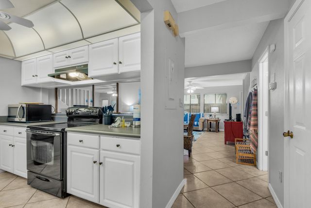 8443 Gulf Boulevard F26, Navarre, FL 32566