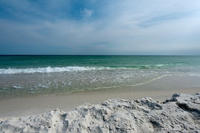 8443 Gulf Boulevard F26, Navarre, FL 32566