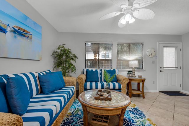 8443 Gulf Boulevard F26, Navarre, FL 32566