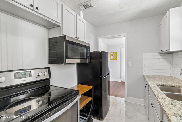 9124 FREE Avenue, Jacksonville, FL 32211