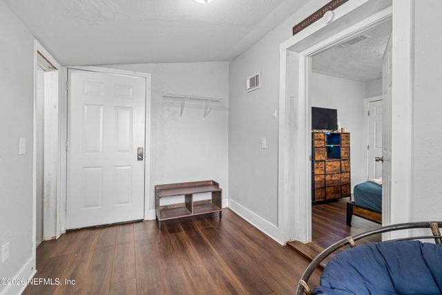 9124 FREE Avenue, Jacksonville, FL 32211