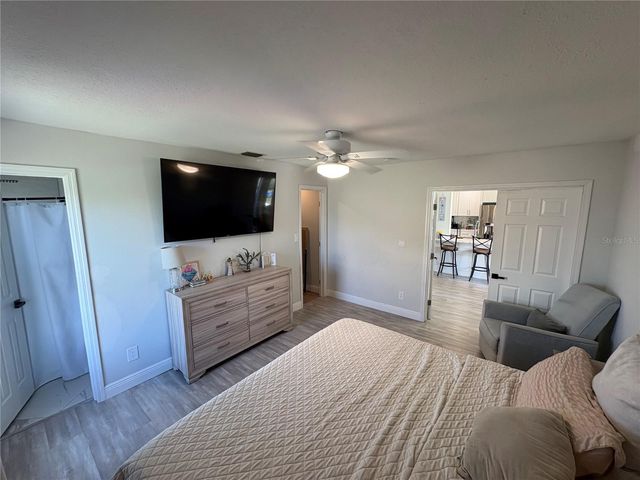 13476 ROMFORD AVENUE, Port Charlotte, FL 33981
