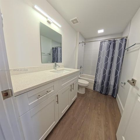 1620 NW 18th St 202, Miami, FL 33125