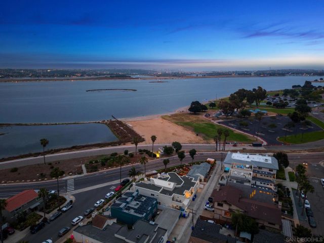 3822 Sequoia St, San Diego, CA 92109