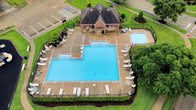 5315 Troutline Lane, Rosenberg, TX 77471