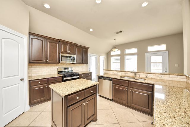 5315 Troutline Lane, Rosenberg, TX 77471