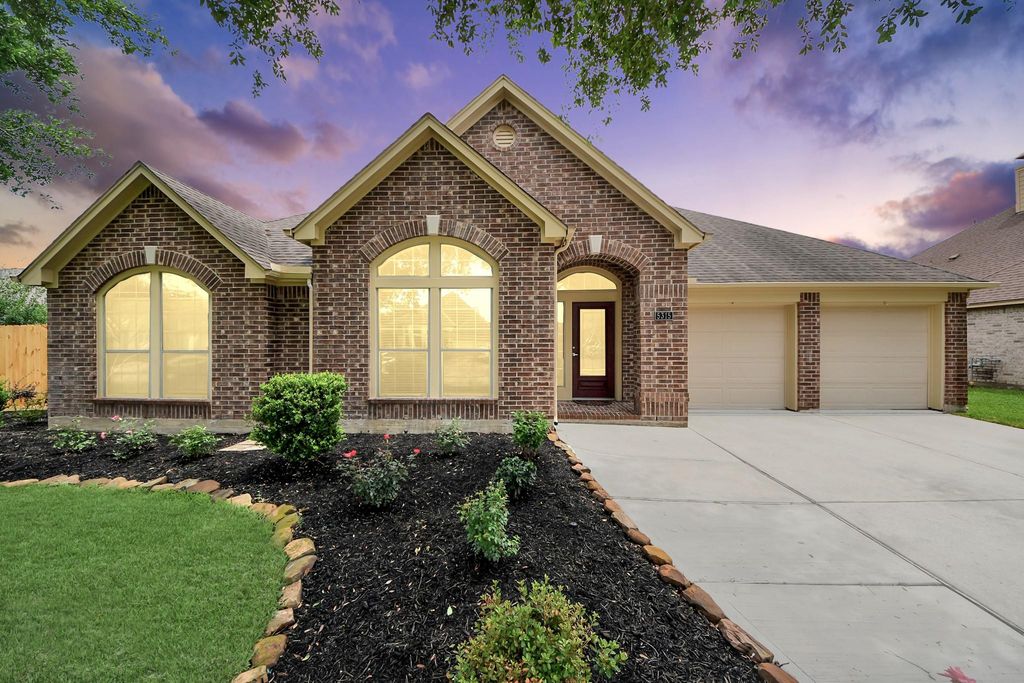 5315 Troutline Lane, Rosenberg, TX 77471