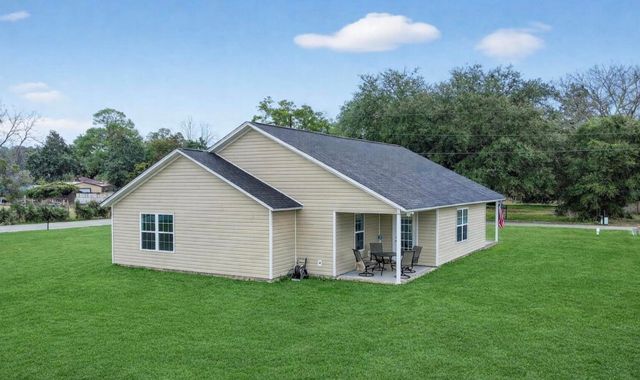 116 Elmwood Avenue, Pinewood, SC 29125