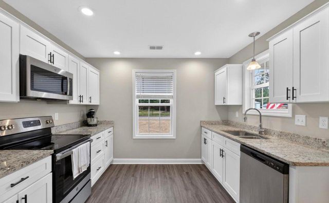 116 Elmwood Avenue, Pinewood, SC 29125