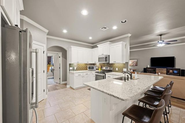 14220 Red Oak Drive, Edmond, OK 73034