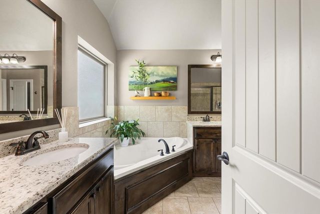 14220 Red Oak Drive, Edmond, OK 73034