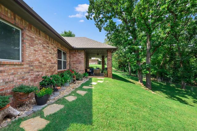 14220 Red Oak Drive, Edmond, OK 73034