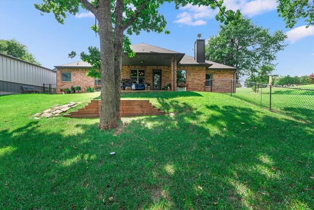 14220 Red Oak Drive, Edmond, OK 73034