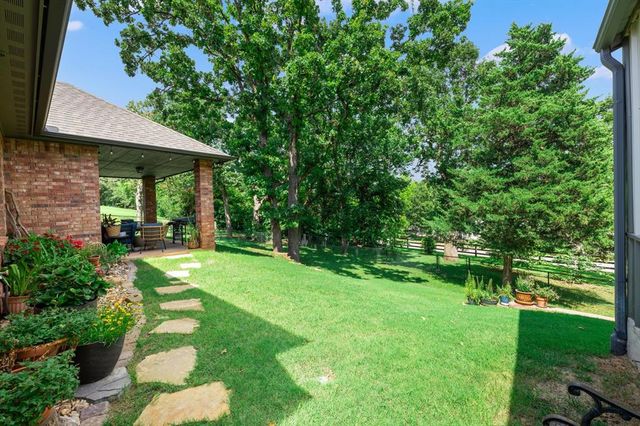 14220 Red Oak Drive, Edmond, OK 73034