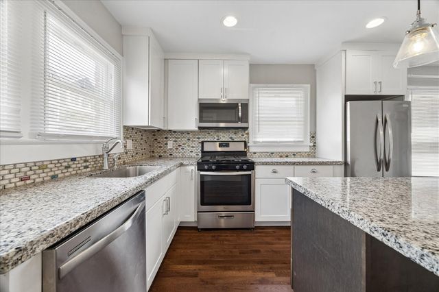 121 North Street 1, Houston, TX 77009