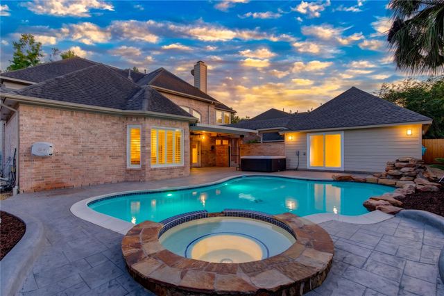 12806 Rock Falls Way, Houston, TX 77041