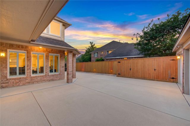 12806 Rock Falls Way, Houston, TX 77041