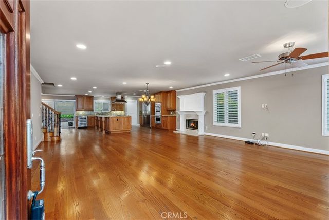 18452 Carnaby, Huntington Beach, CA 92648