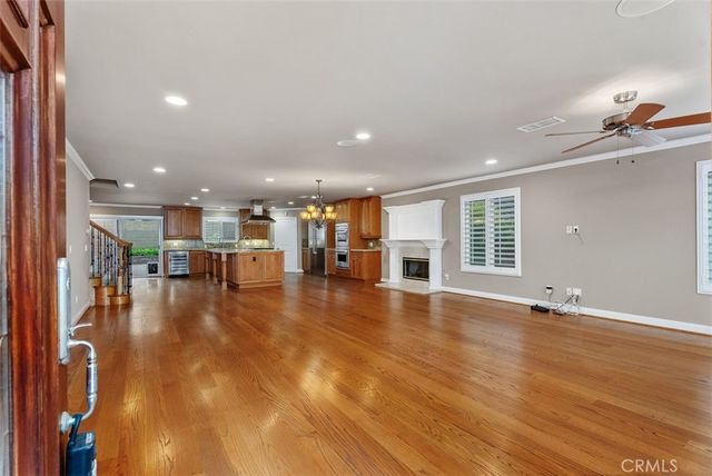 18452 Carnaby, Huntington Beach, CA 92648