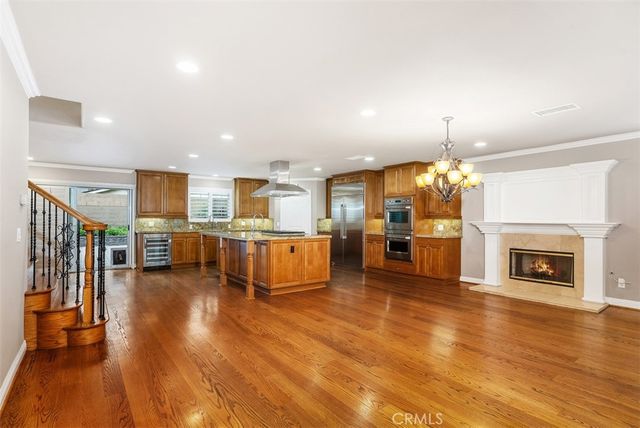 18452 Carnaby, Huntington Beach, CA 92648