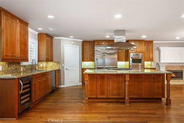 18452 Carnaby, Huntington Beach, CA 92648