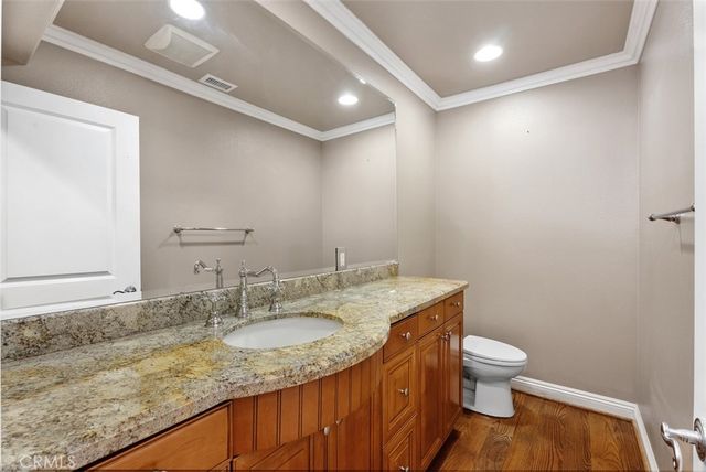 18452 Carnaby, Huntington Beach, CA 92648