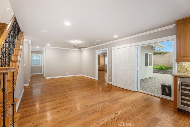 18452 Carnaby, Huntington Beach, CA 92648