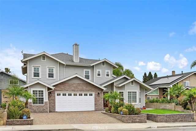 18452 Carnaby, Huntington Beach, CA 92648