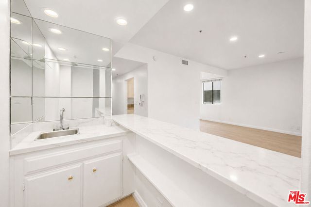 9836 Vidor Drive 1B, Los Angeles, CA 90035