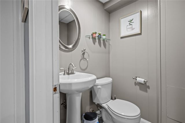 619 Smithfield Road, North Providence, RI 02904