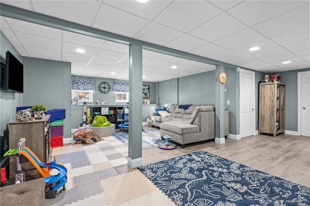 619 Smithfield Road, North Providence, RI 02904