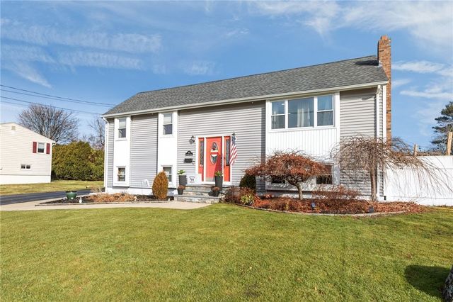 619 Smithfield Road, North Providence, RI 02904