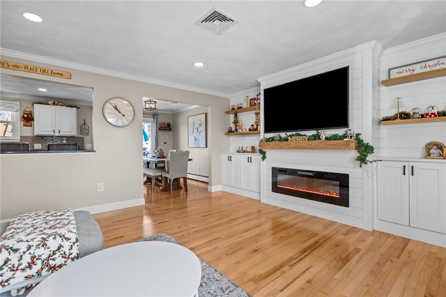 619 Smithfield Road, North Providence, RI 02904