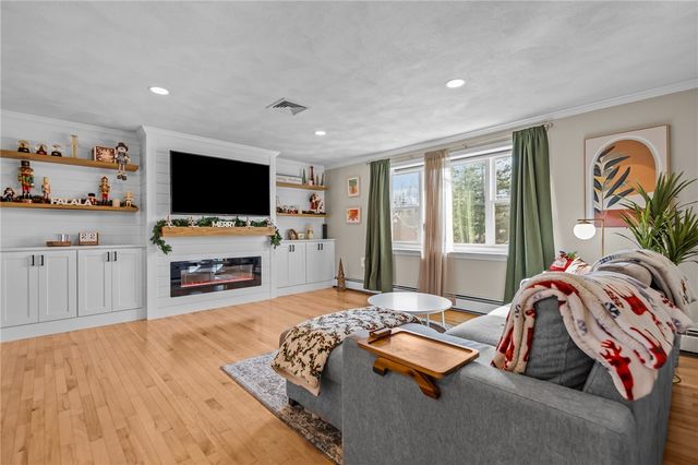 619 Smithfield Road, North Providence, RI 02904