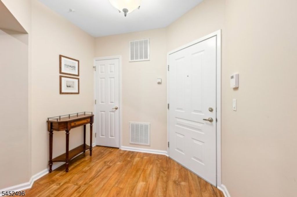 4210 Cleveland Ln 210, Rockaway Twp., NJ 07866 — photo 2