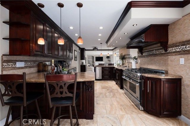 390 Meadowbrook, Santa Maria, CA 93455