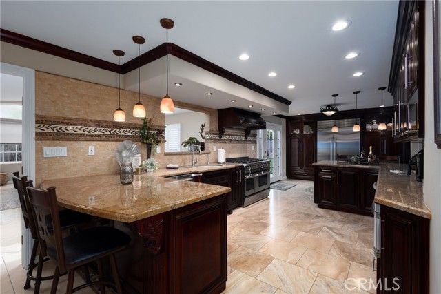 390 Meadowbrook, Santa Maria, CA 93455