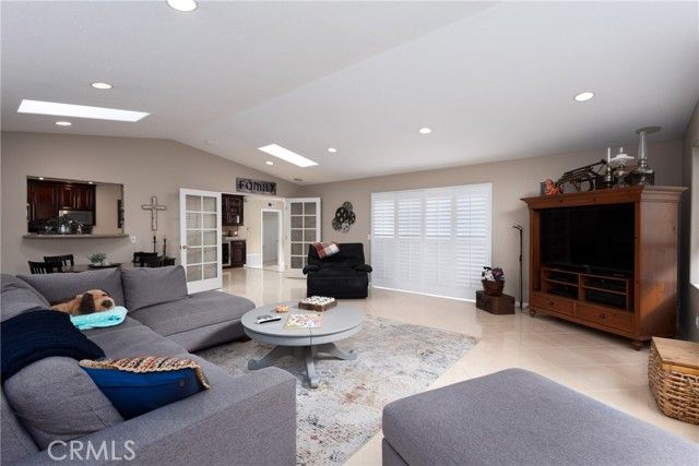 390 Meadowbrook, Santa Maria, CA 93455