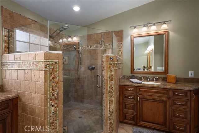 390 Meadowbrook, Santa Maria, CA 93455