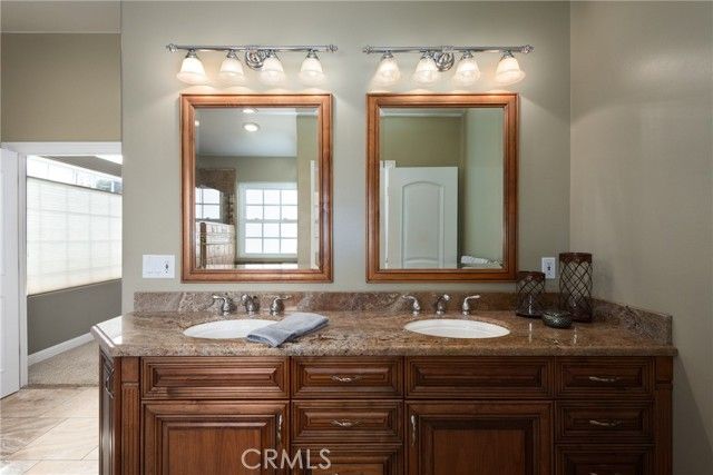 390 Meadowbrook, Santa Maria, CA 93455