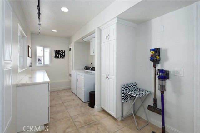 390 Meadowbrook, Santa Maria, CA 93455