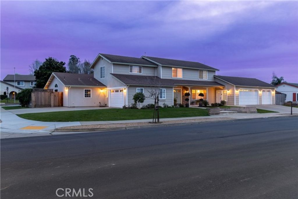 390 Meadowbrook, Santa Maria, CA 93455