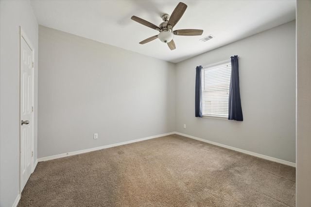 3105 W Trail Drive, Pearland, TX 77584